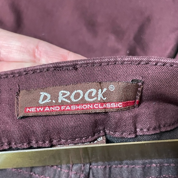 Burgundy Skinny By D. Rock, Sz 0. Tapered Leg. 5 Pocket. Never Worn - Picture 11 of 13